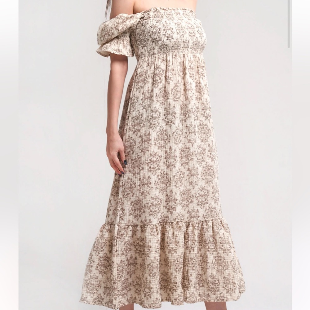 Nothing Fits But Ena Dress NWT size M Brown and Cream color